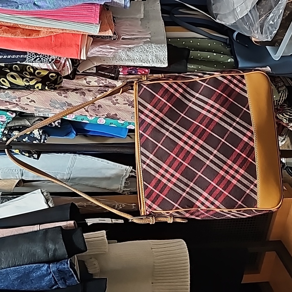 PRICE LOWERED!  Burberry London Blue Label handbag 👜